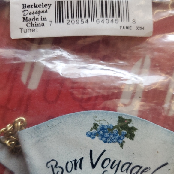 Berkeley Designs Decor - Picture 3 of 4